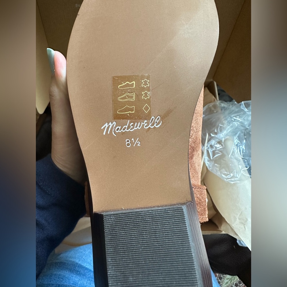Madewell The Santiago Western Ankle Boot - Picture 5 of 9